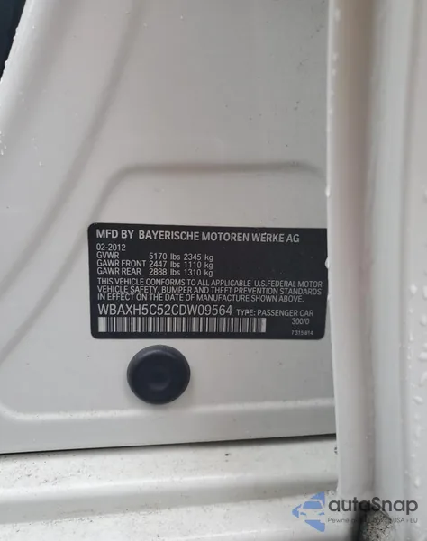 2012 BMW 528 Xi z USA, uszkodzony, nr VIN WBAXH5C52CDW09564